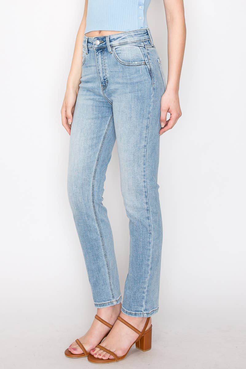 HIGH RISE STRAIGHT LEG JEANS