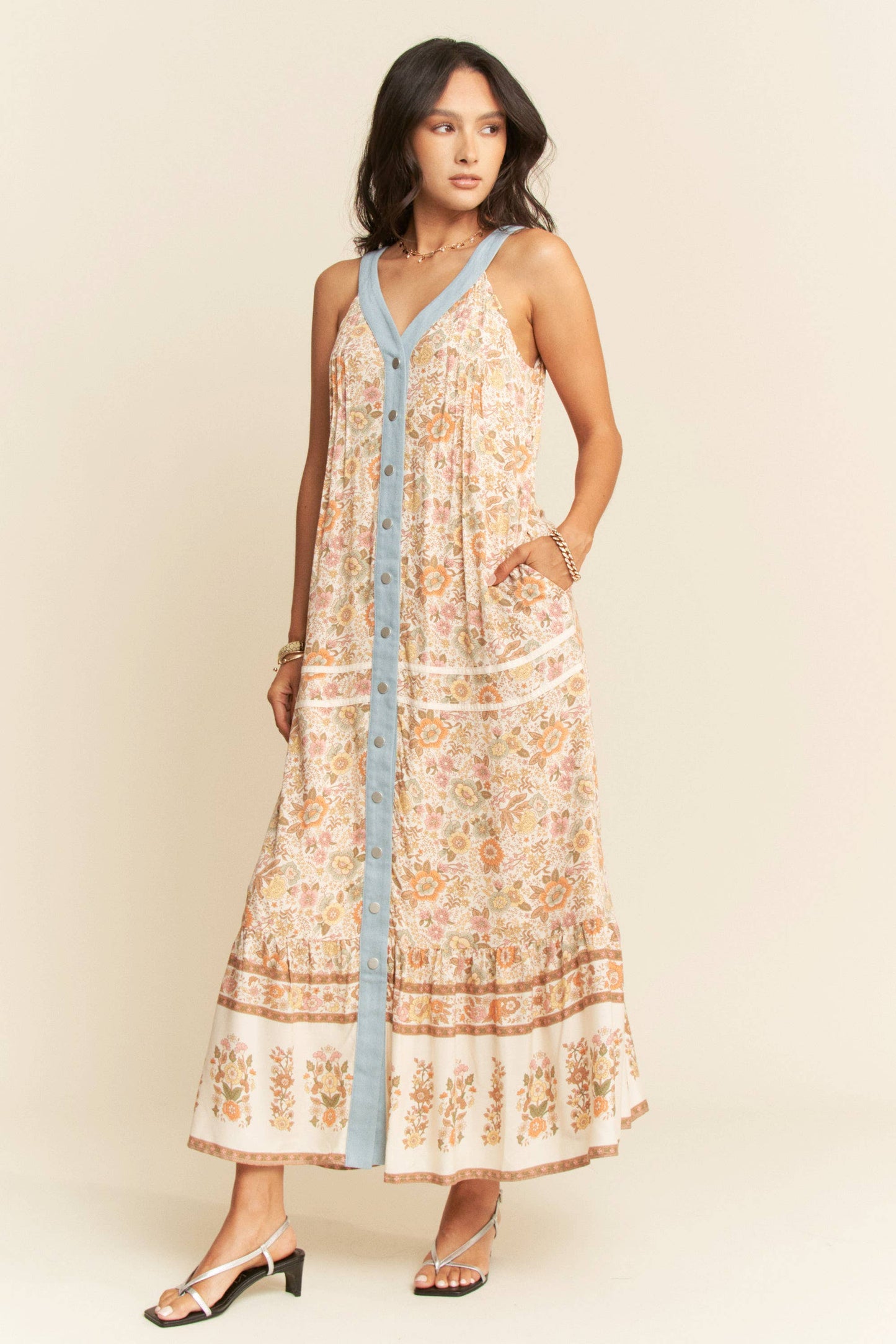 FLORAL BORDER PRINTED V NECK SLEEVELESS MAXI DRESS