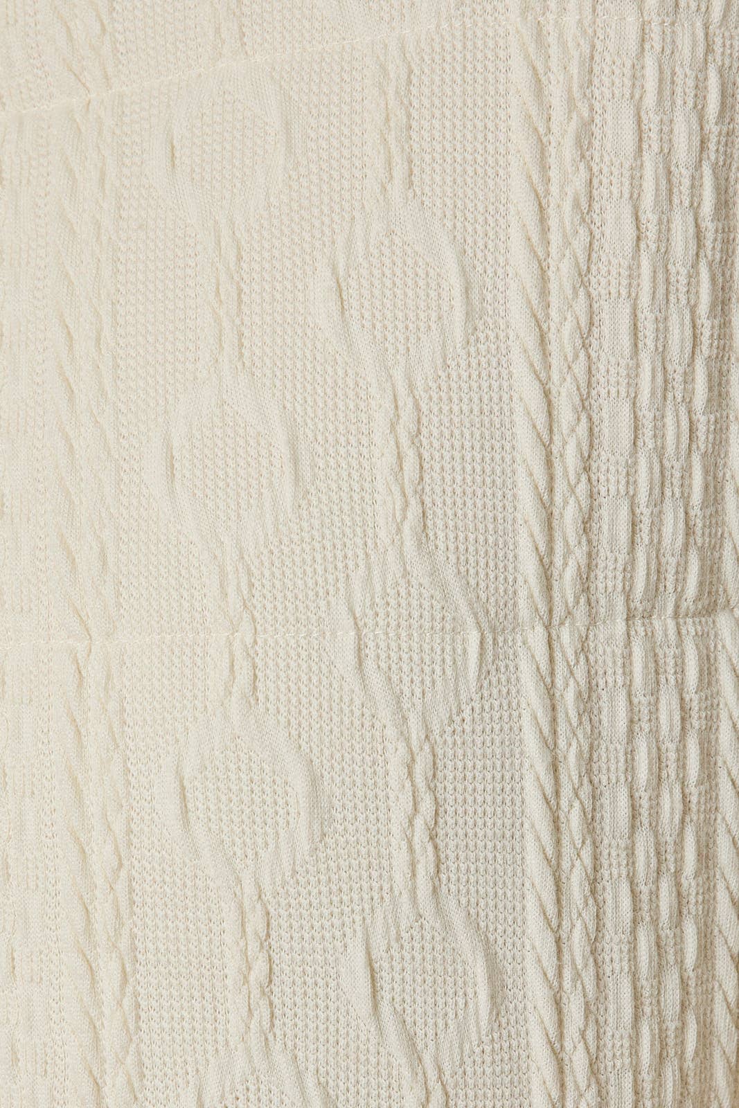 HIGH NECK LONG SLEEVE CABLE KNIT QUILTED JACKET