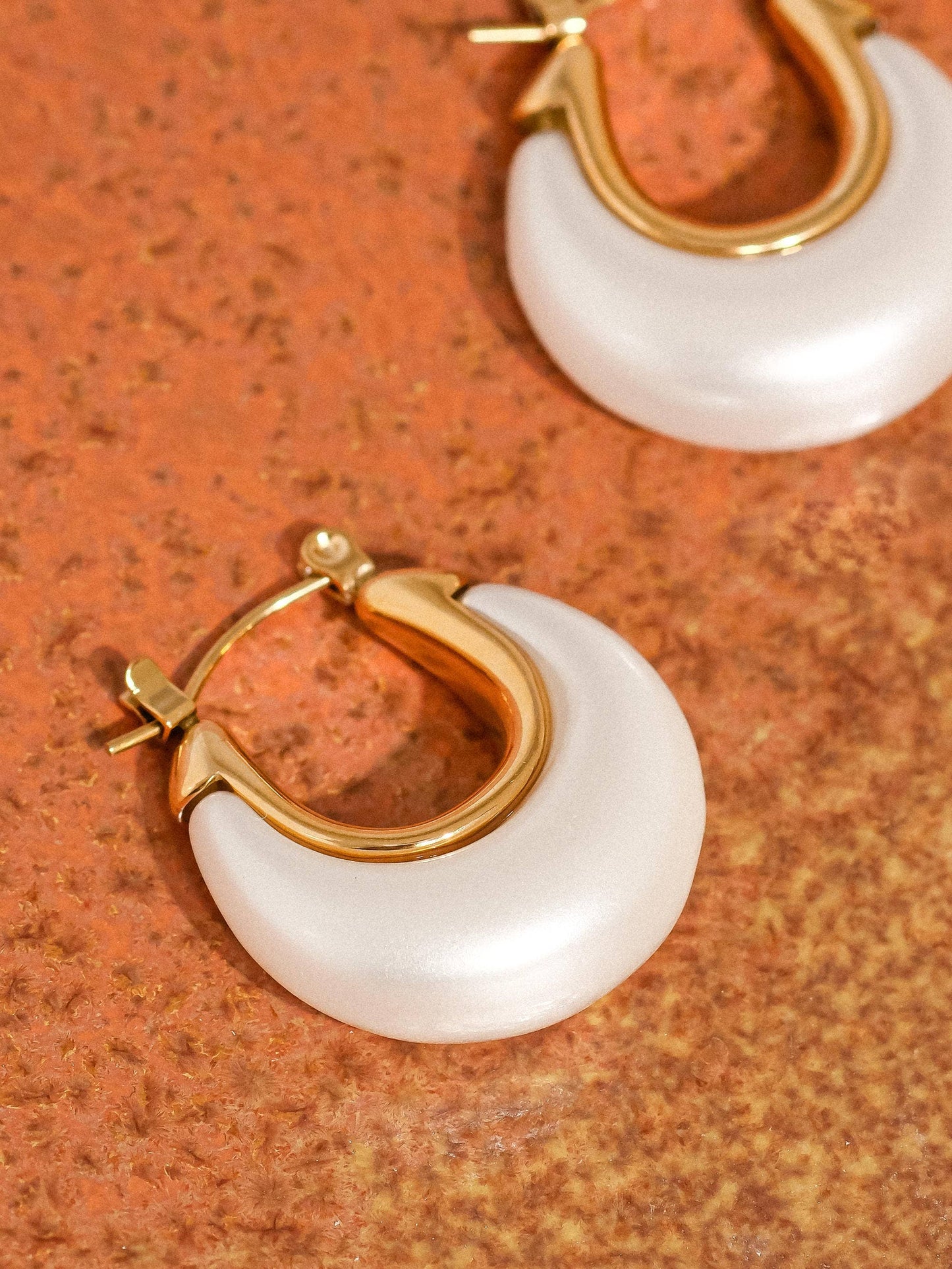 Roselle 18K Gold Non-Tarnish Teardrop Hoop Earrings