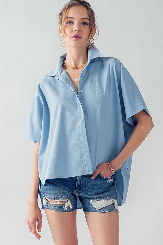 RELAXED FIT HIDDEN PLACKET SHORT SLEEVE SHIRT
