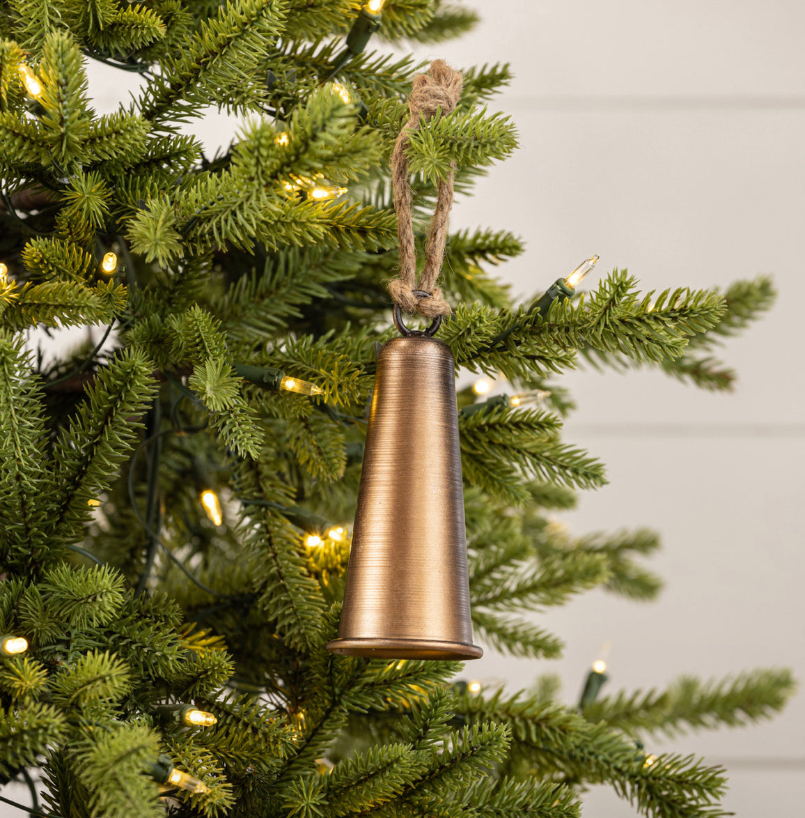 Bronze Ivy Bell Ornament