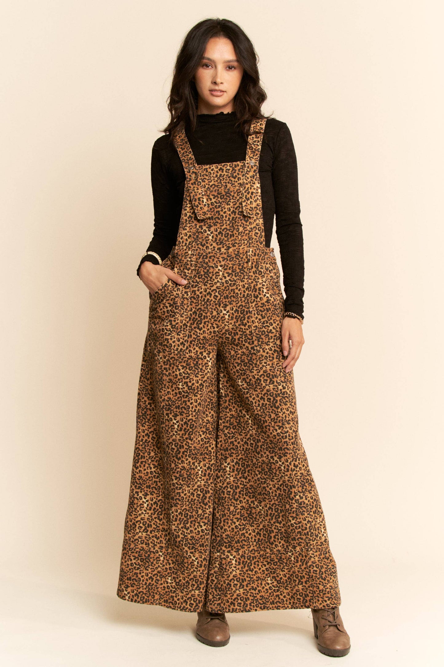 ANIMAL PRINTED DENIM WIDE OPEN LEG OVERALL PANTS