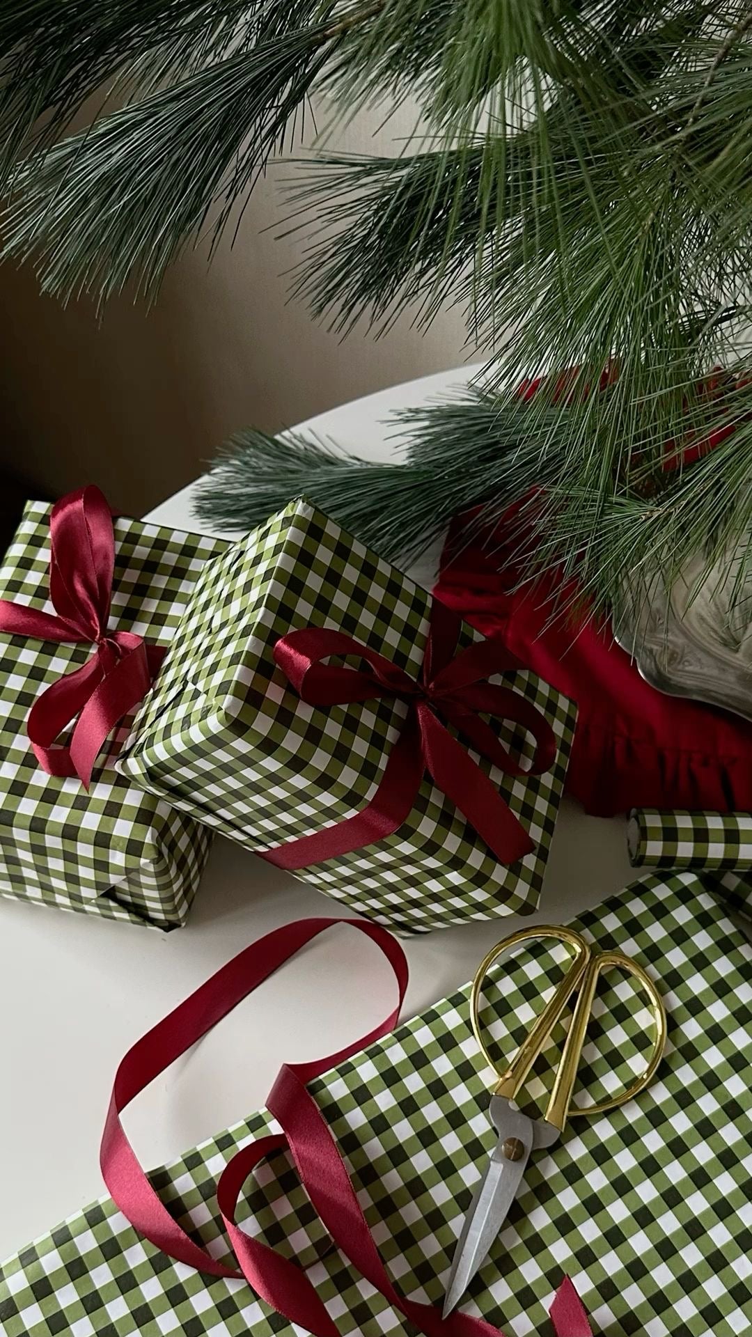 Exclusive Holiday Deals