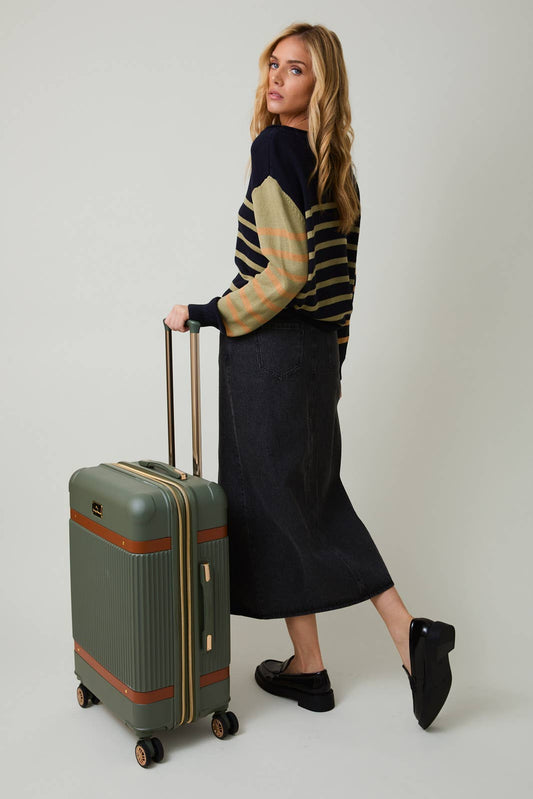 ROUND NECK LONG SLEEVE STRIPE LIGHT WEIGHT SWEATER