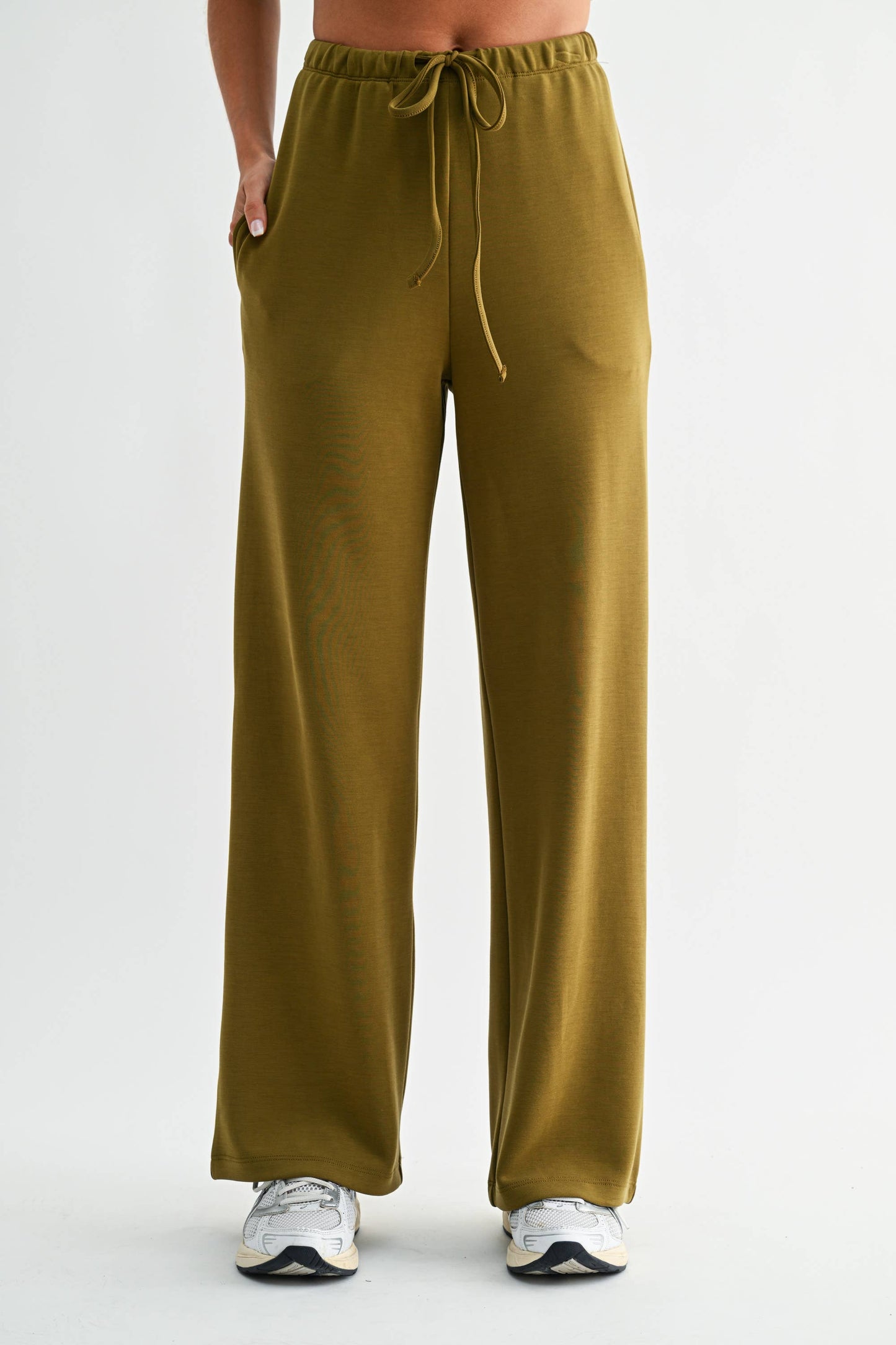 Simple Scuba Wide-Leg Pant