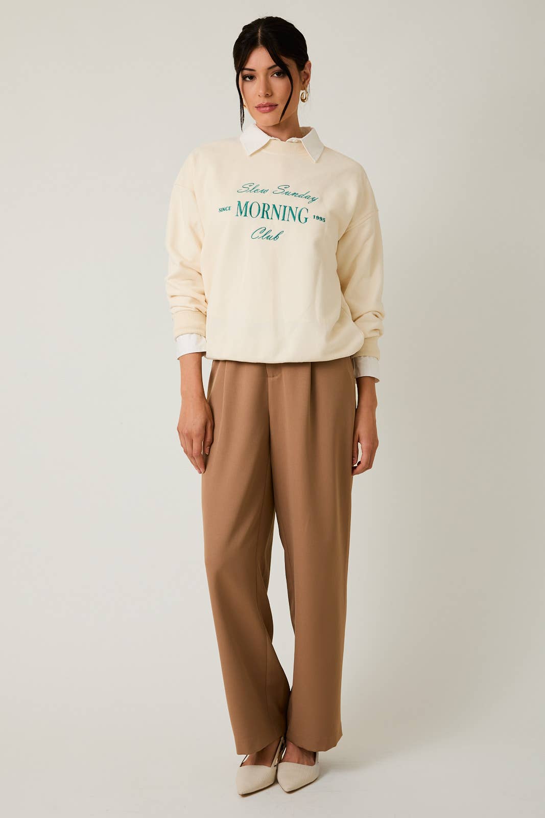 CREW NECK "SLOW SUNDAY MORNING CLUB" SWEATSHIRT