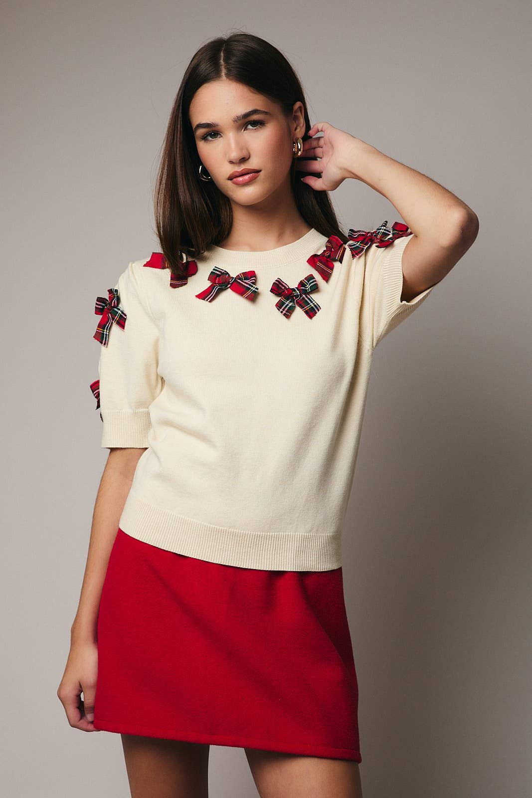 ROUND NECK SHORT SLEEVE BOW TRIM DETAIL SWEATER