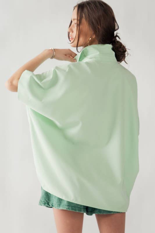 RELAXED FIT HIDDEN PLACKET SHORT SLEEVE SHIRT