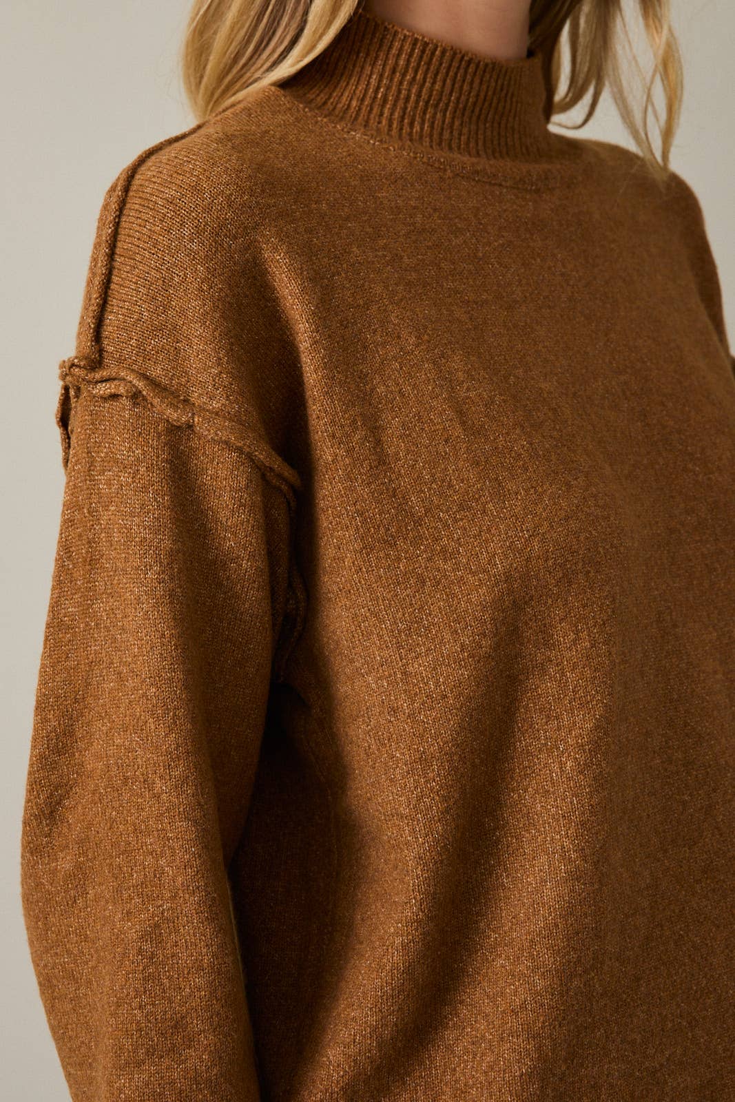 MOCK NECK LONG SLEEVE SWEATER