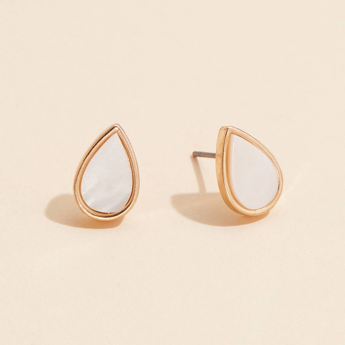 Tear Drop Shell Stud Earrings