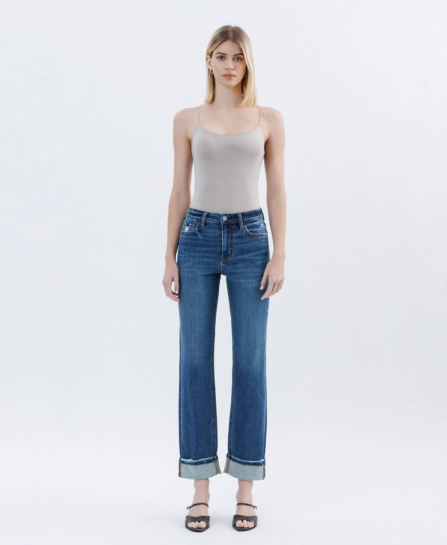 HIGH RISE CUFFED STRAIGHT JEANS