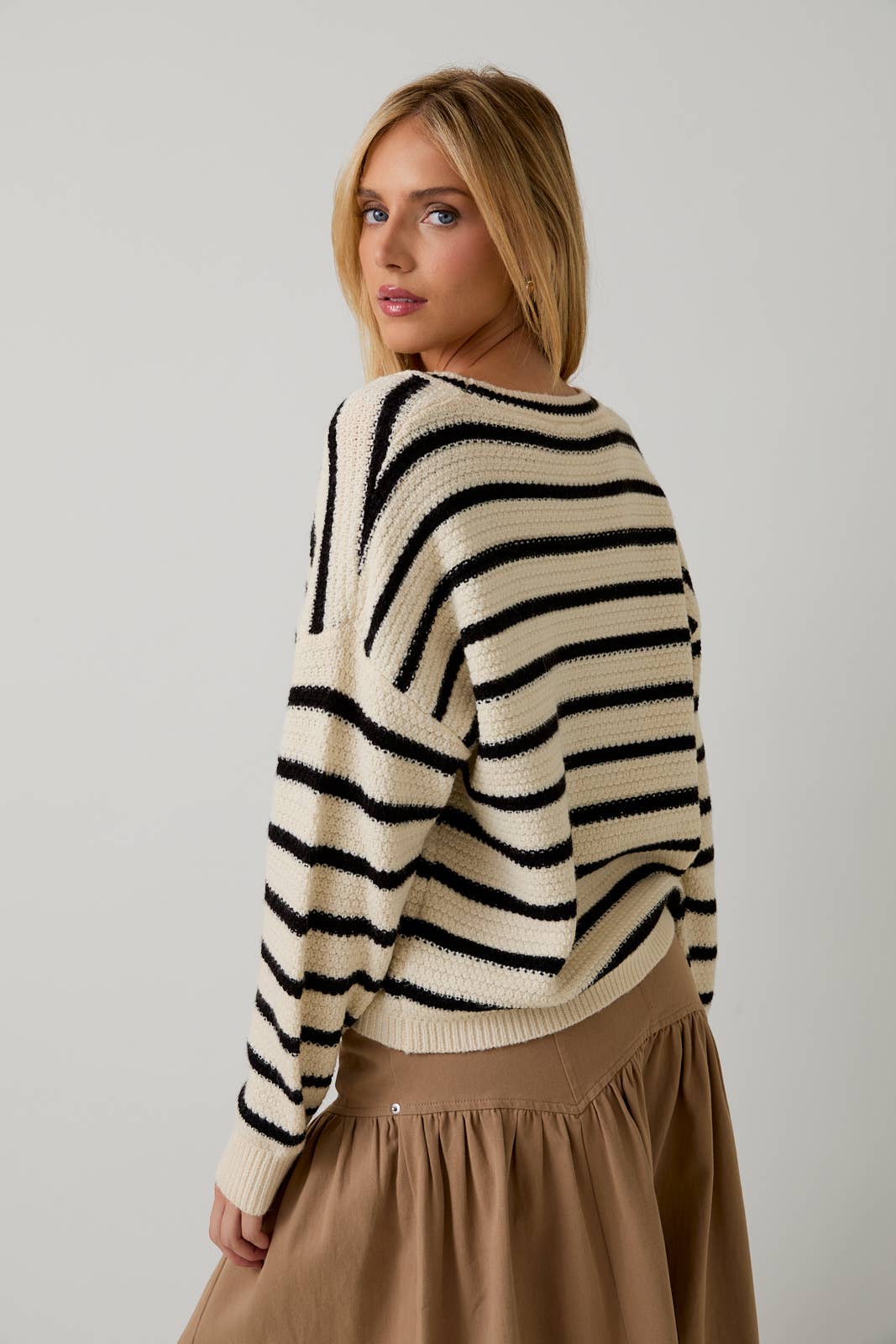 V-NECK LONG SLEEVE BUTTON UP STRIPE SWEATER CARDIGAN
