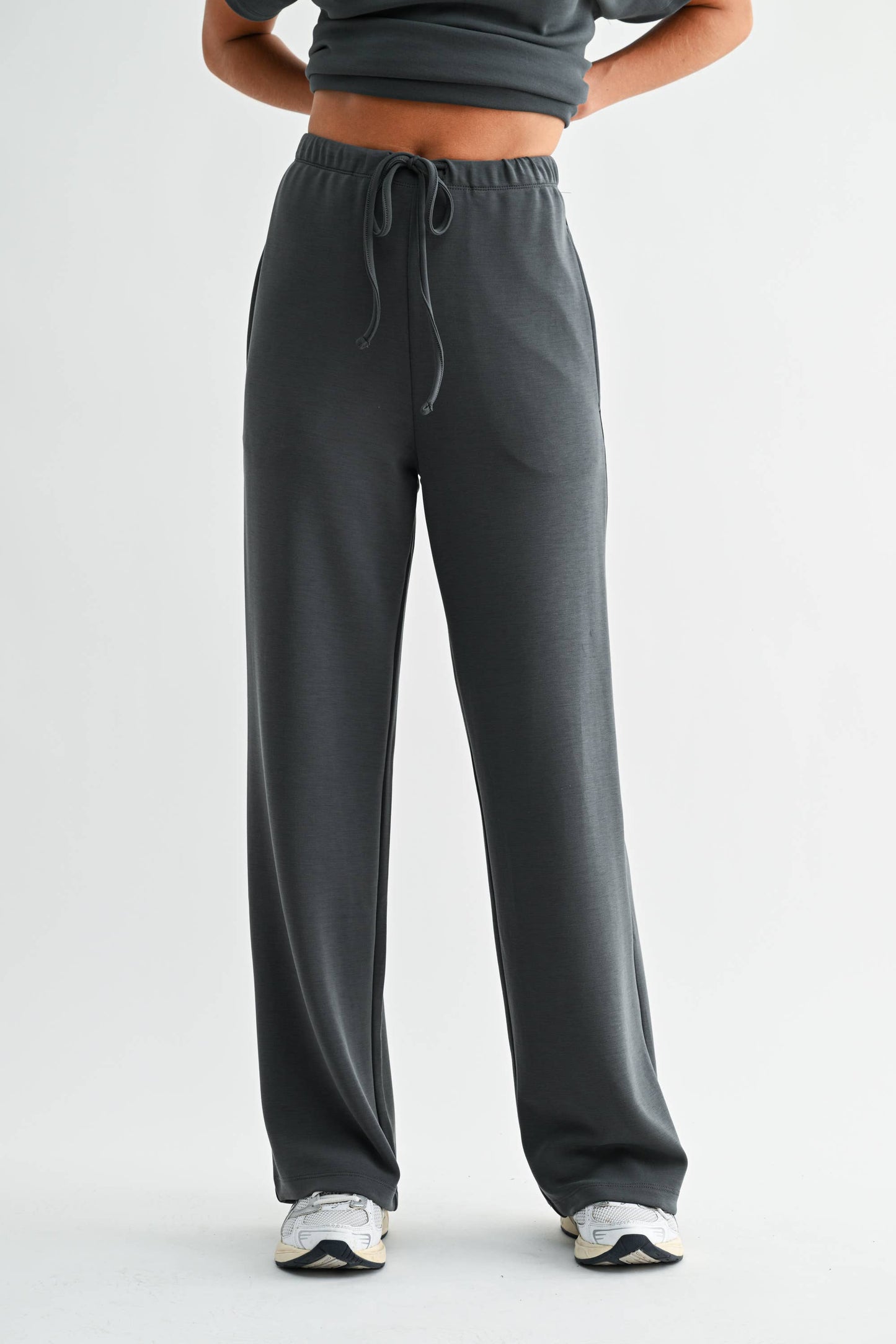 Simple Scuba Wide-Leg Pant