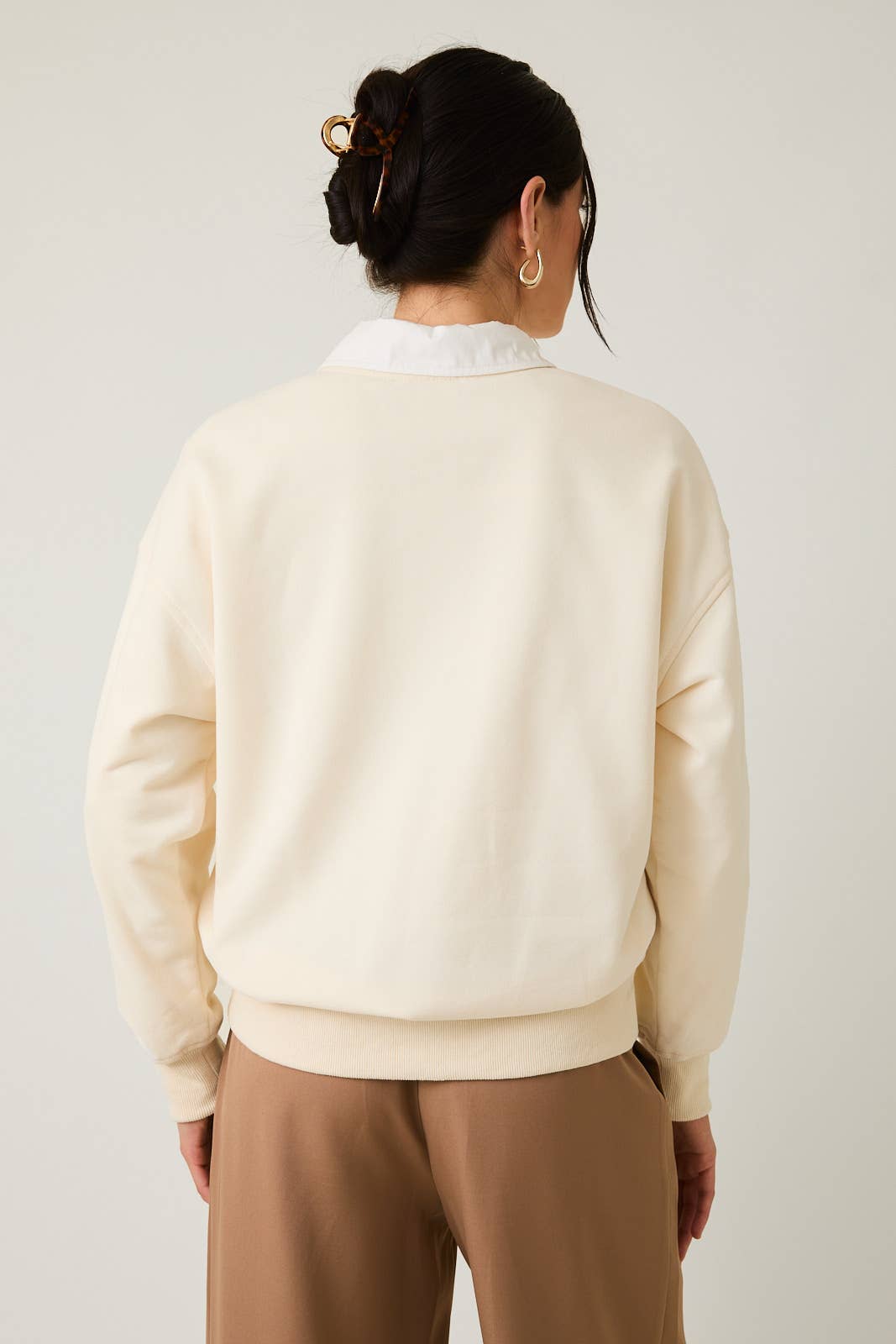 CREW NECK "SLOW SUNDAY MORNING CLUB" SWEATSHIRT