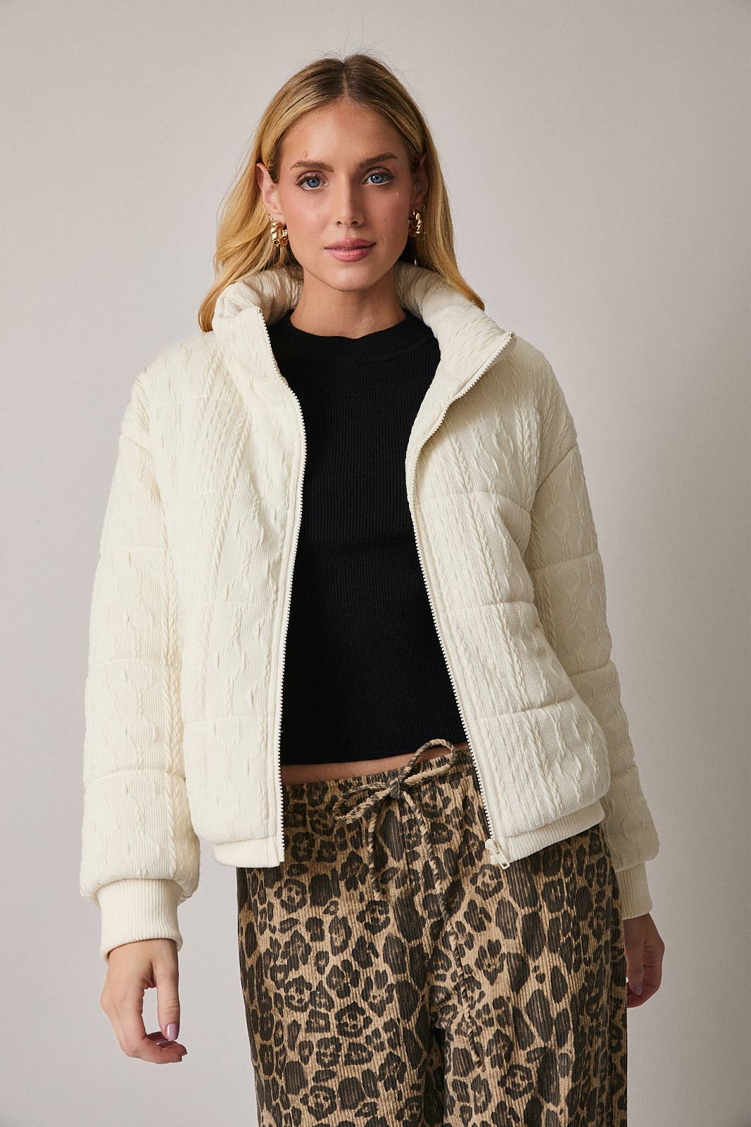 HIGH NECK LONG SLEEVE CABLE KNIT QUILTED JACKET