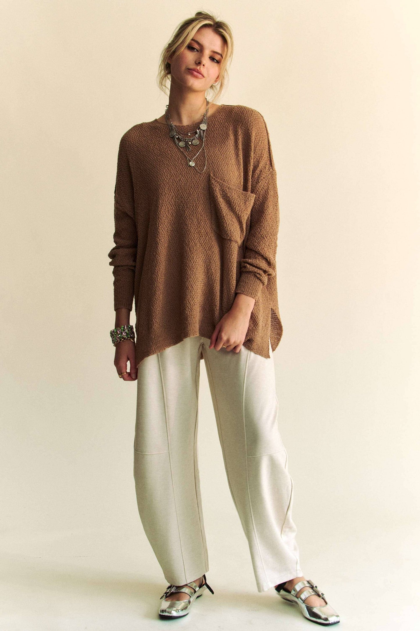 TEXTURED YARN DETAIL RELAXED FIT EASY SWEATER TOP