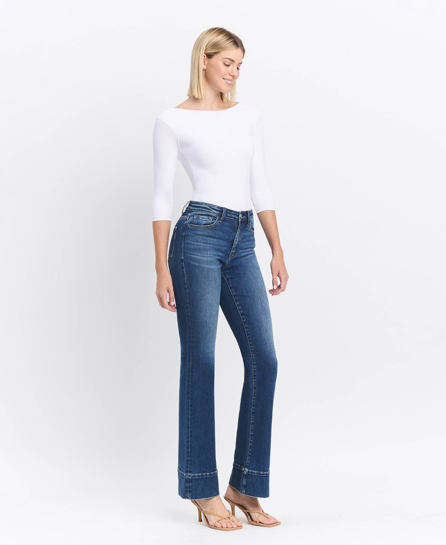 HIGH RISE TROUSER HEM BOOTCUT JEANS T6641