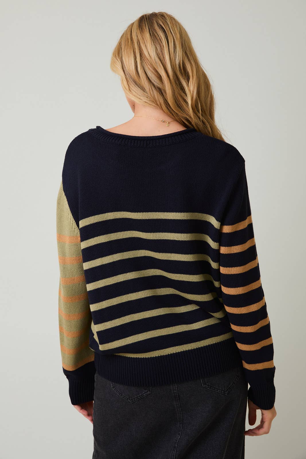 ROUND NECK LONG SLEEVE STRIPE LIGHT WEIGHT SWEATER