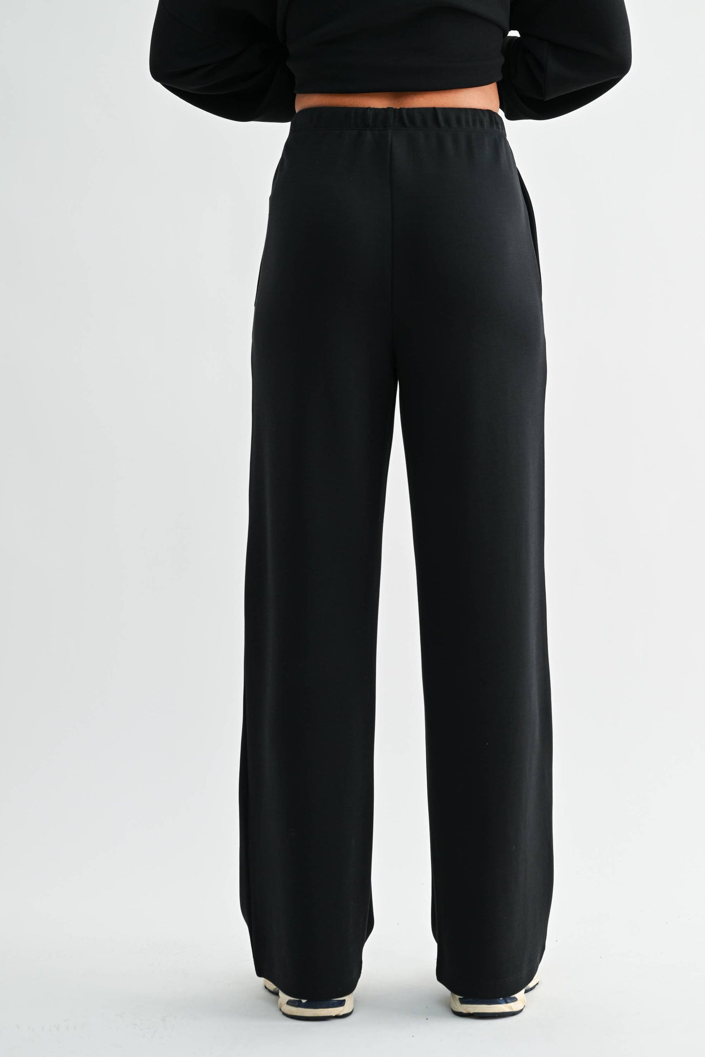 Simple Scuba Wide-Leg Pant