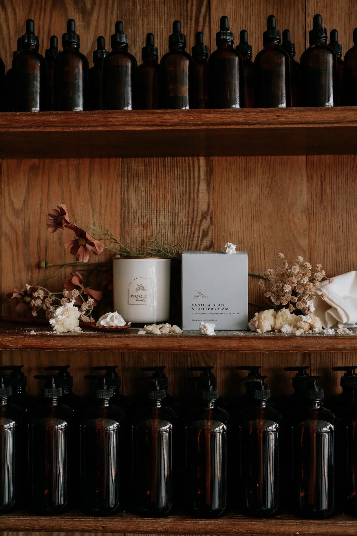 Vanilla Bean & Buttercream | Gold Lid Candle & Boutique Box