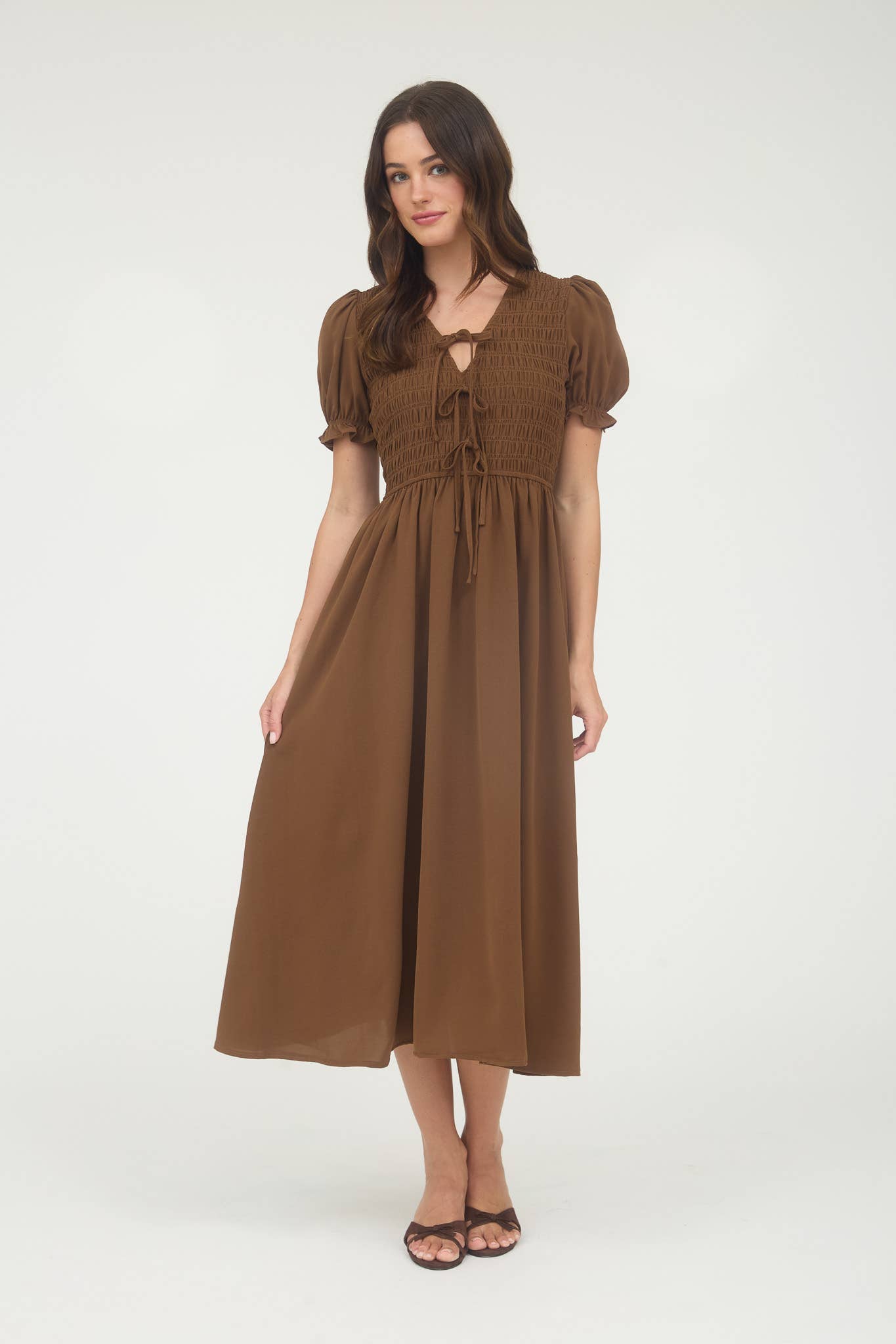 V NECK FRONT TIE SMOCKED PUFF SLEEVE MIDI DRESS