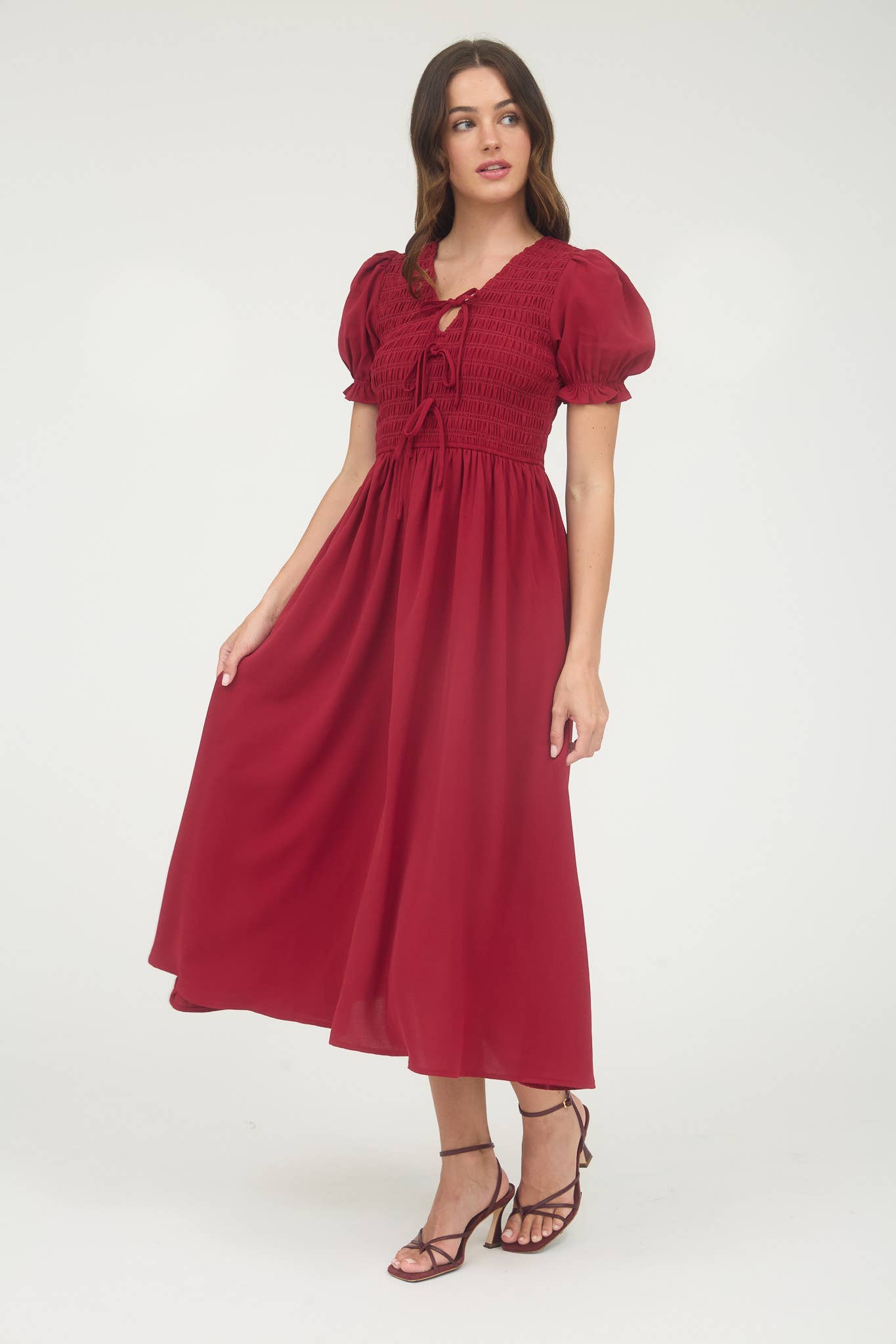 V NECK FRONT TIE SMOCKED PUFF SLEEVE MIDI DRESS