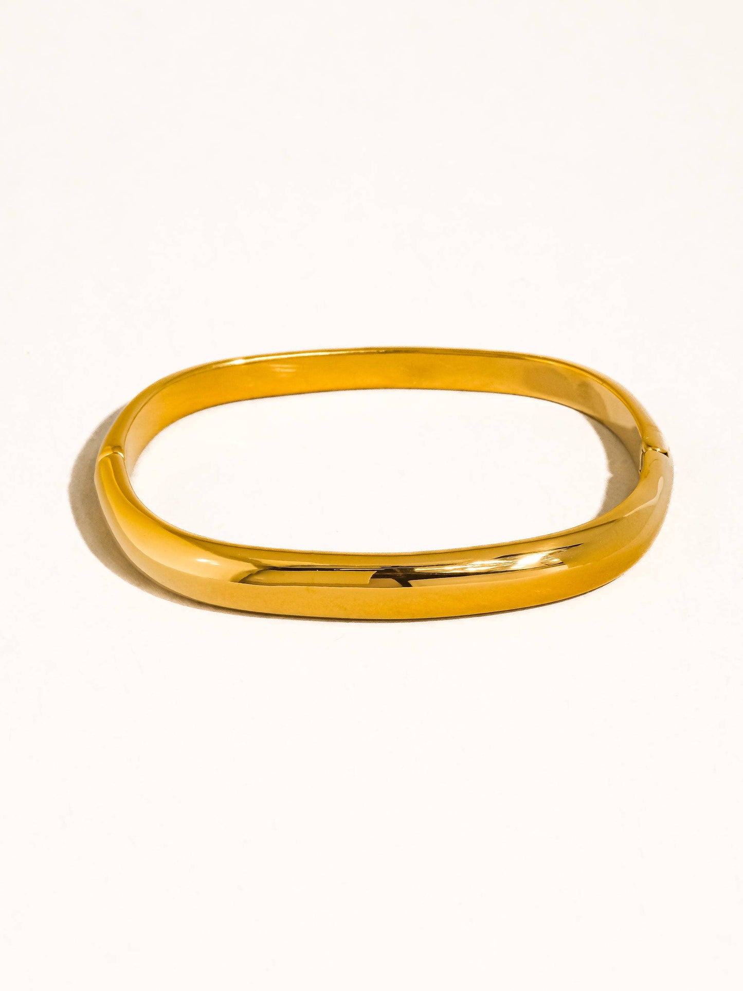 Renzi 18K Gold Non-Tarnish Classic Bangle
