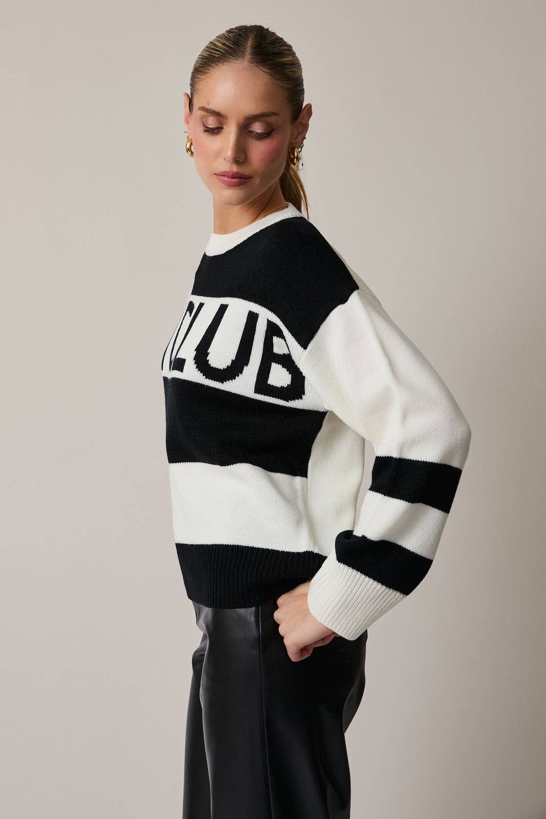 LONG SLEEVE ROUND NECK "SKI CLUB" SWEATER