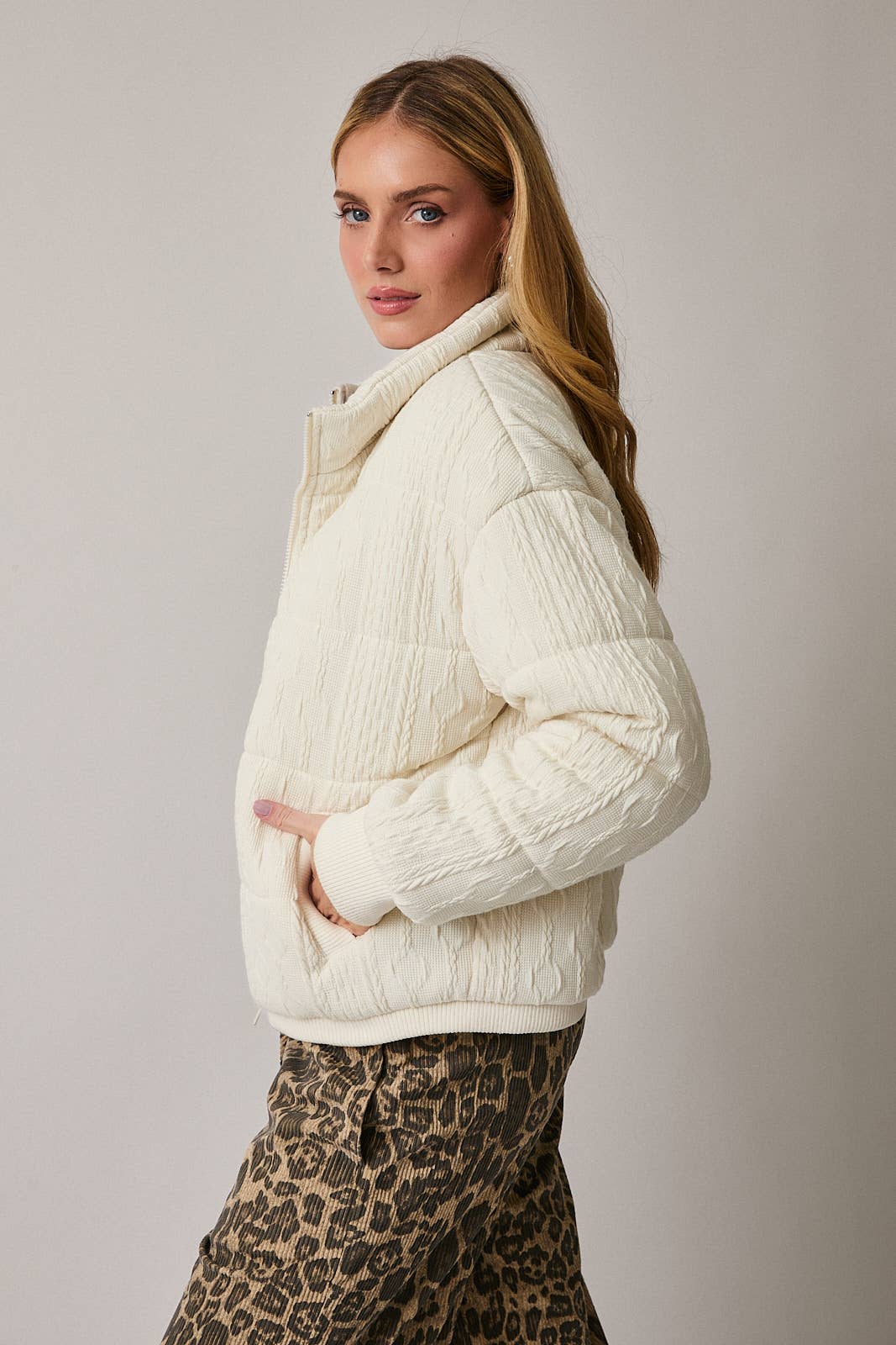 HIGH NECK LONG SLEEVE CABLE KNIT QUILTED JACKET