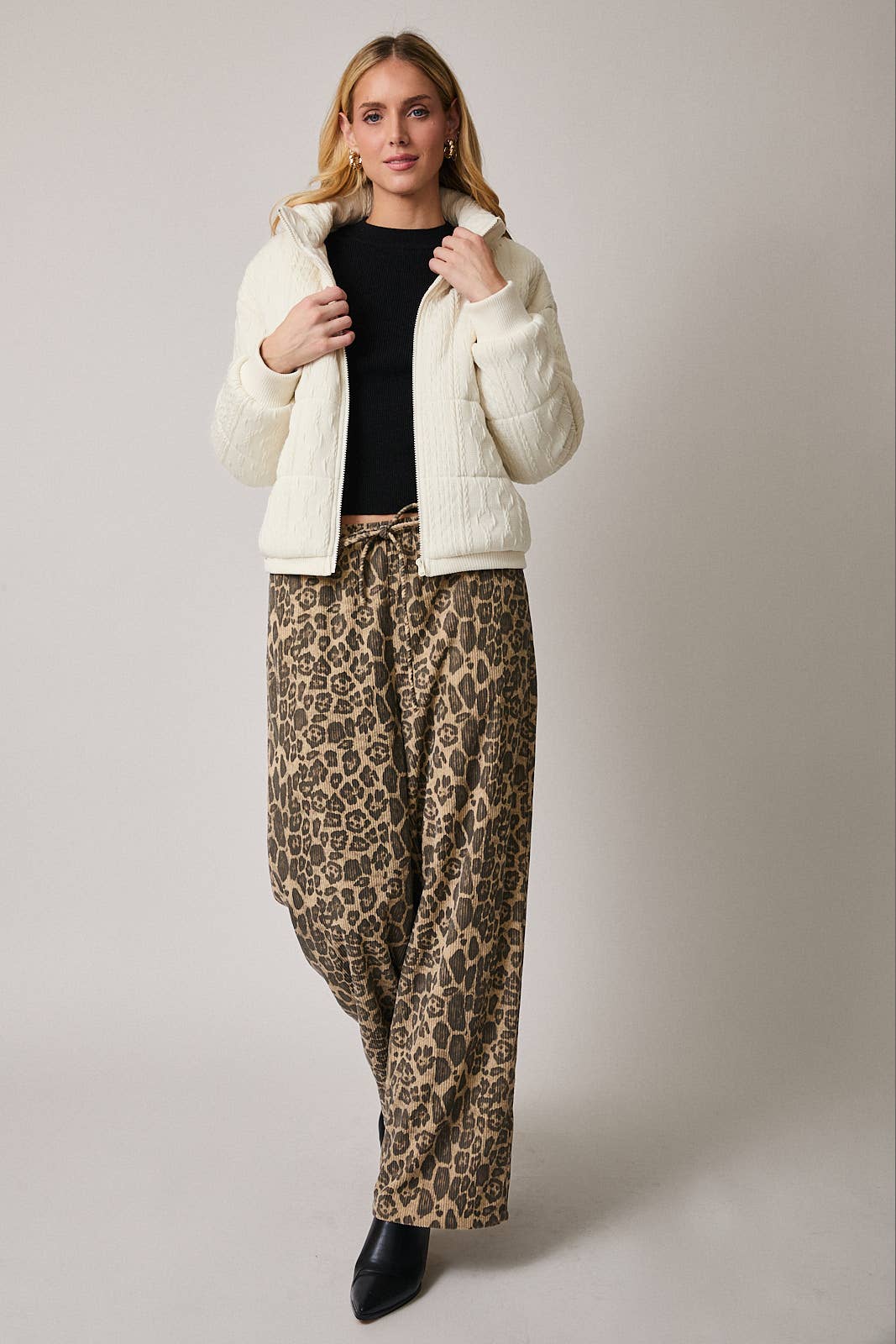 HIGH NECK LONG SLEEVE CABLE KNIT QUILTED JACKET