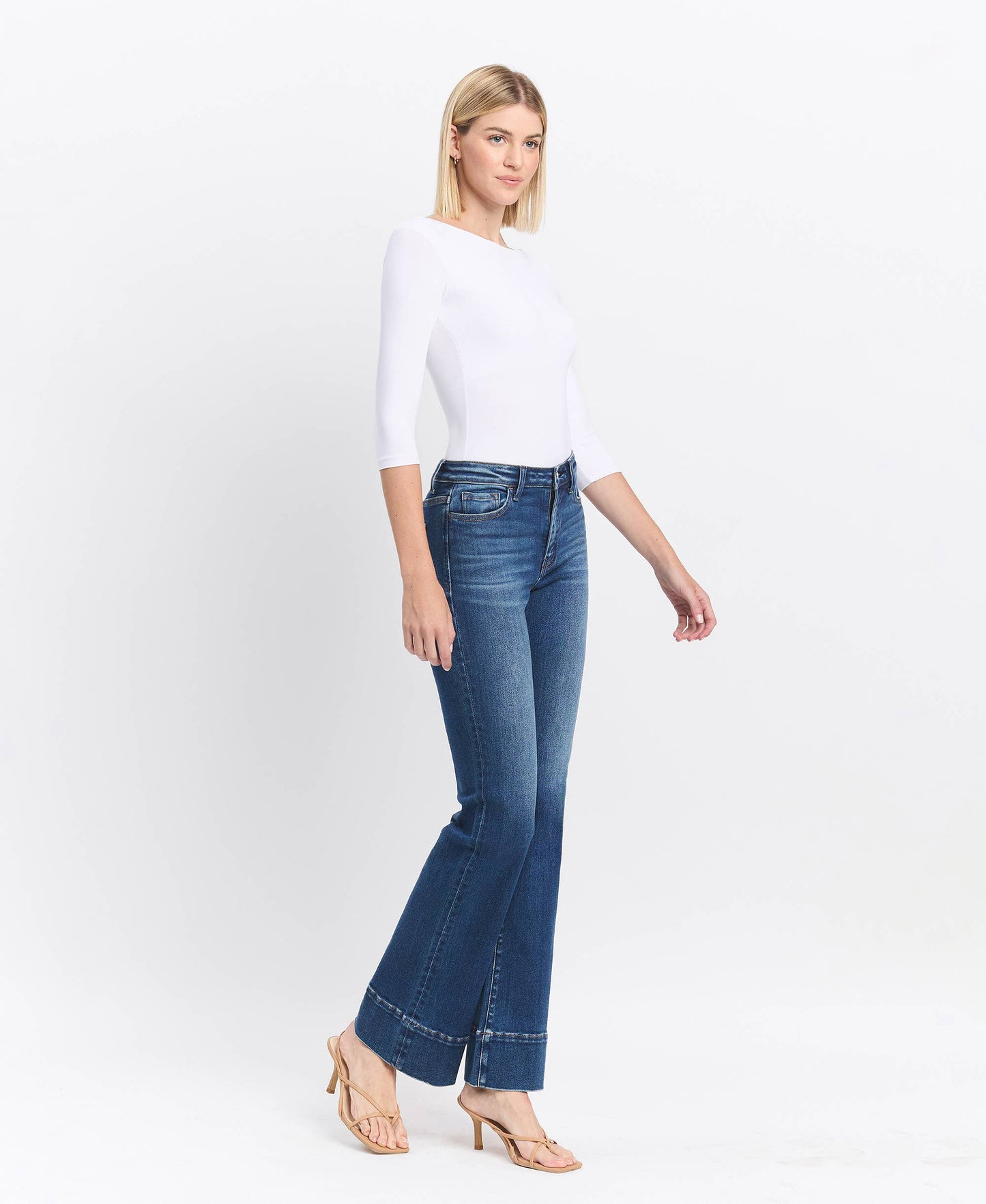 HIGH RISE TROUSER HEM BOOTCUT JEANS T6641