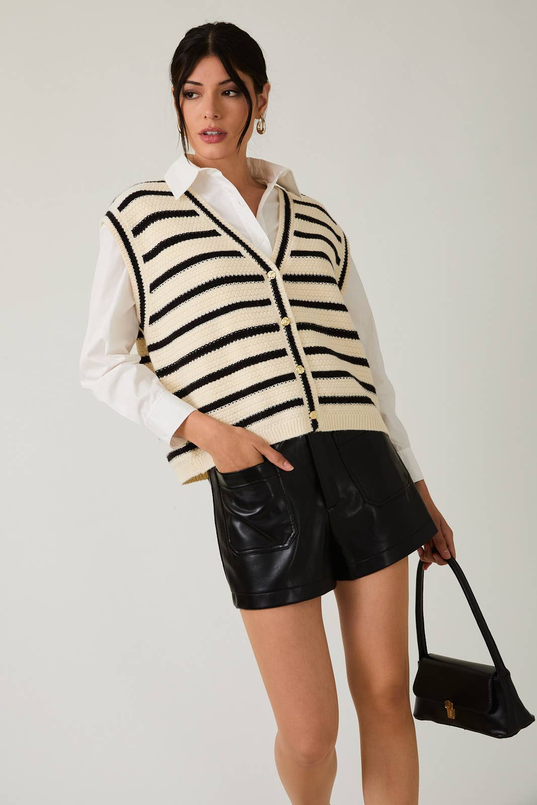 V-NECK BUTTON DOWN SLEEVELESS STRIPE SWEATER VEST