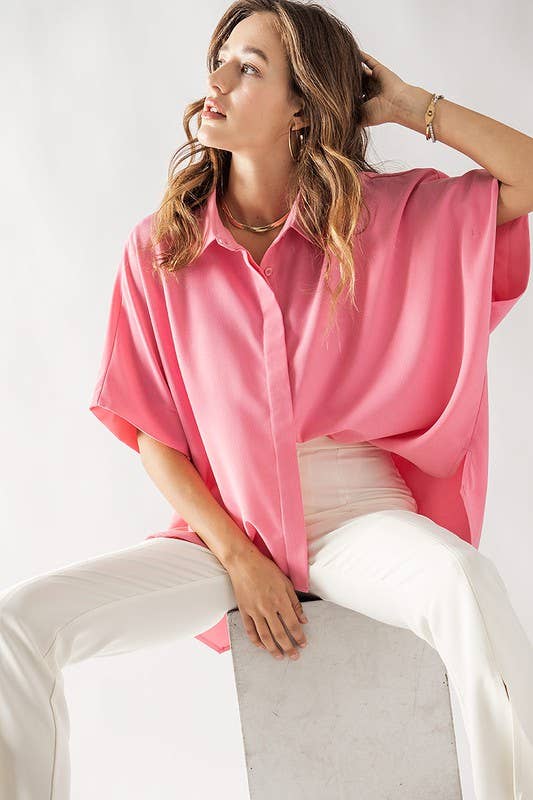 RELAXED FIT HIDDEN PLACKET SHORT SLEEVE SHIRT