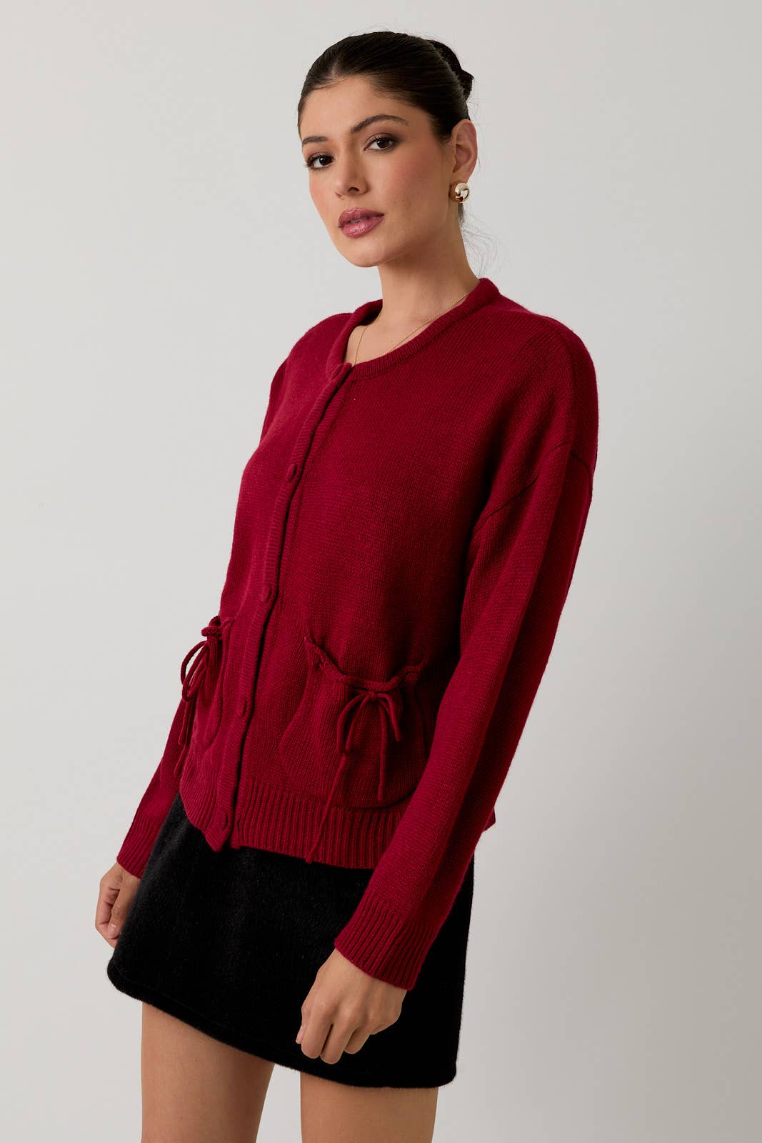 ROUND NECK LONG SLEEVE POCKET DETAILED CARDIGAN