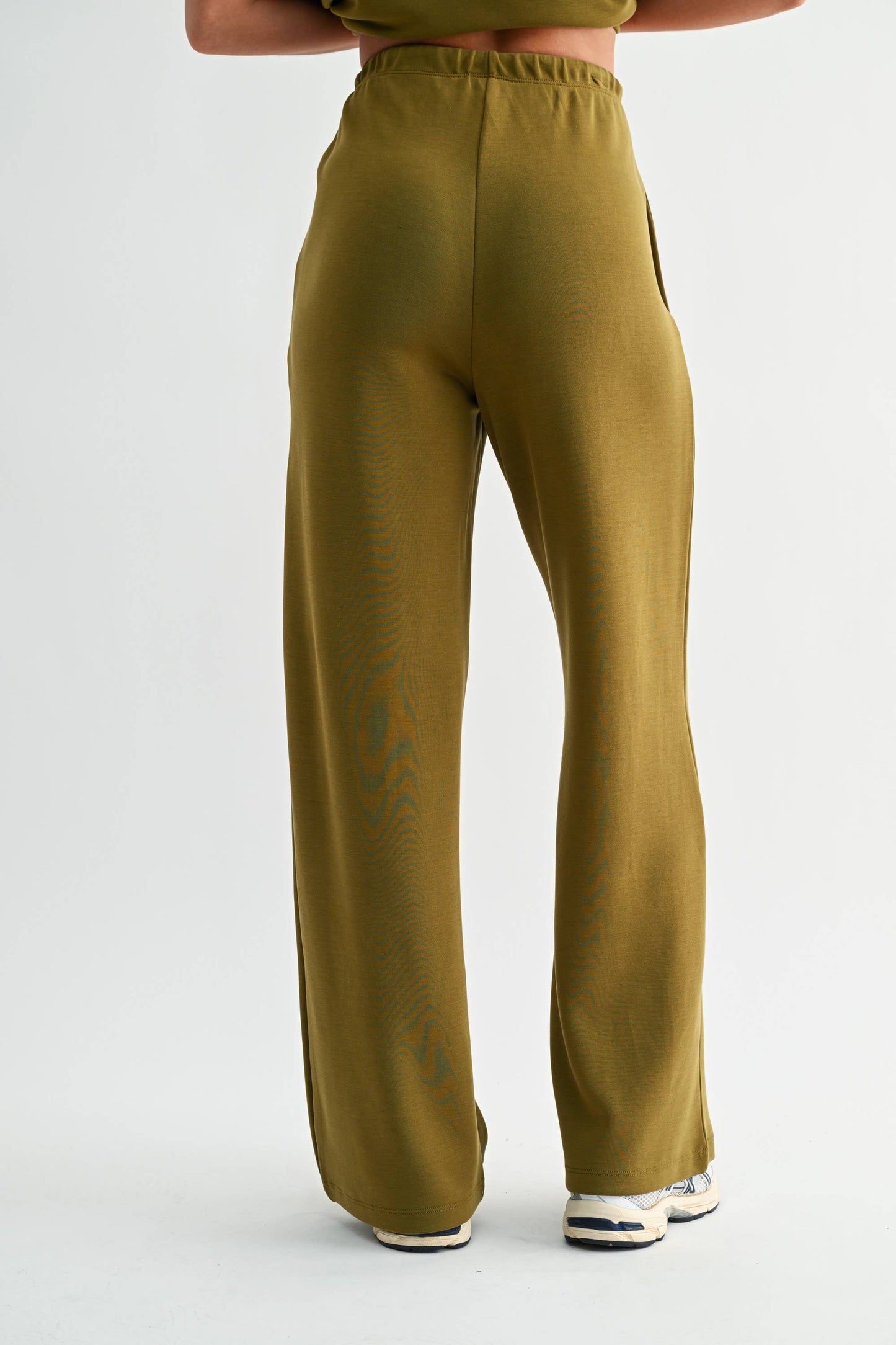 Simple Scuba Wide-Leg Pant