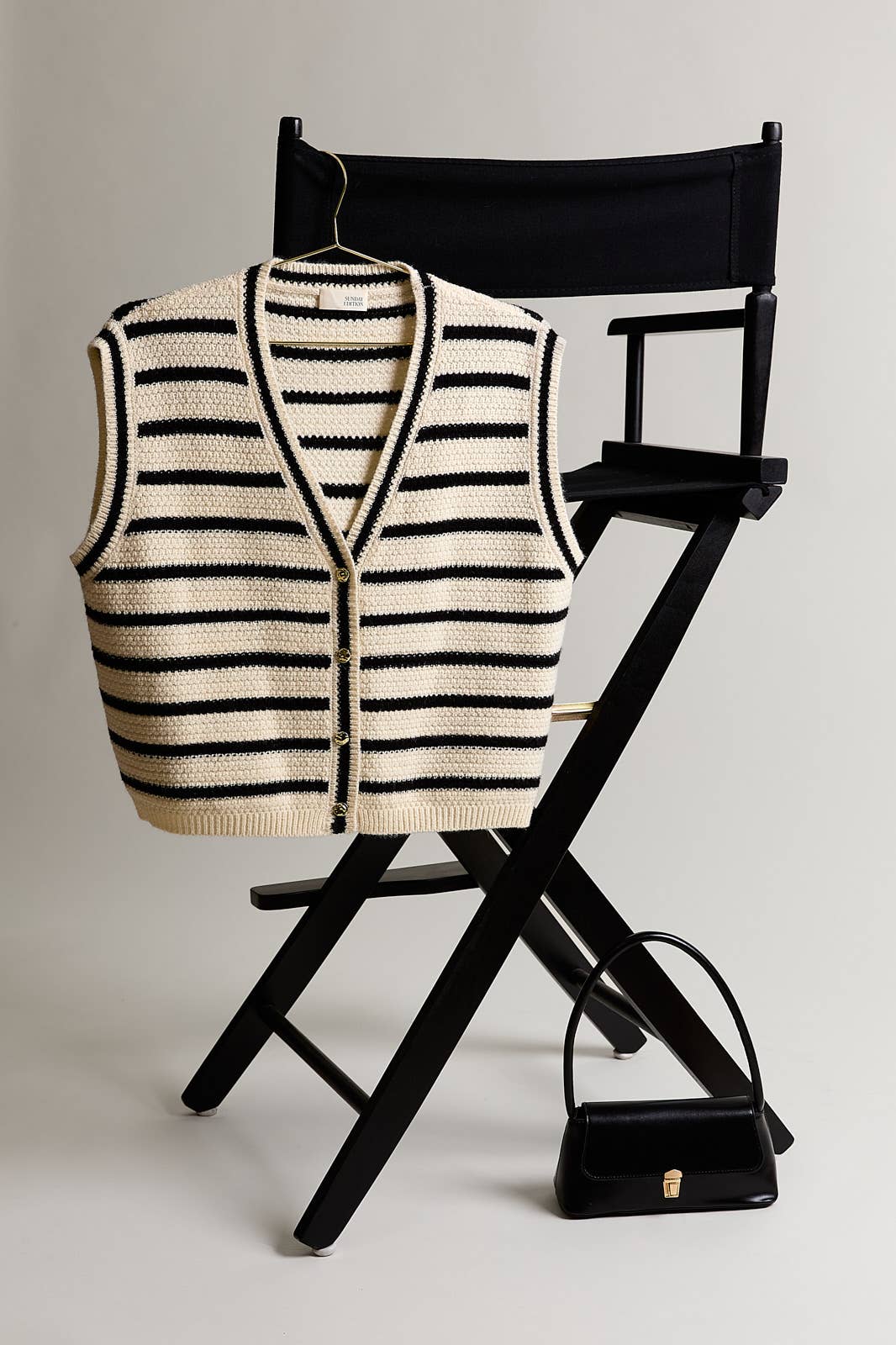 V-NECK BUTTON DOWN SLEEVELESS STRIPE SWEATER VEST