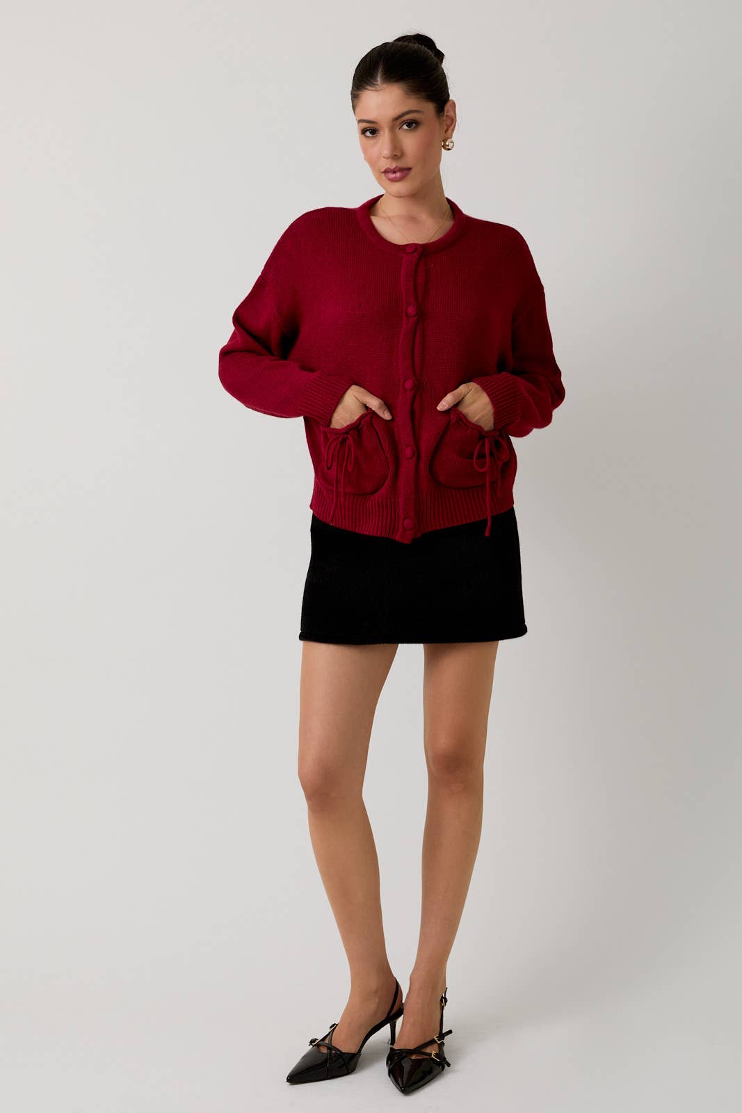 ROUND NECK LONG SLEEVE POCKET DETAILED CARDIGAN