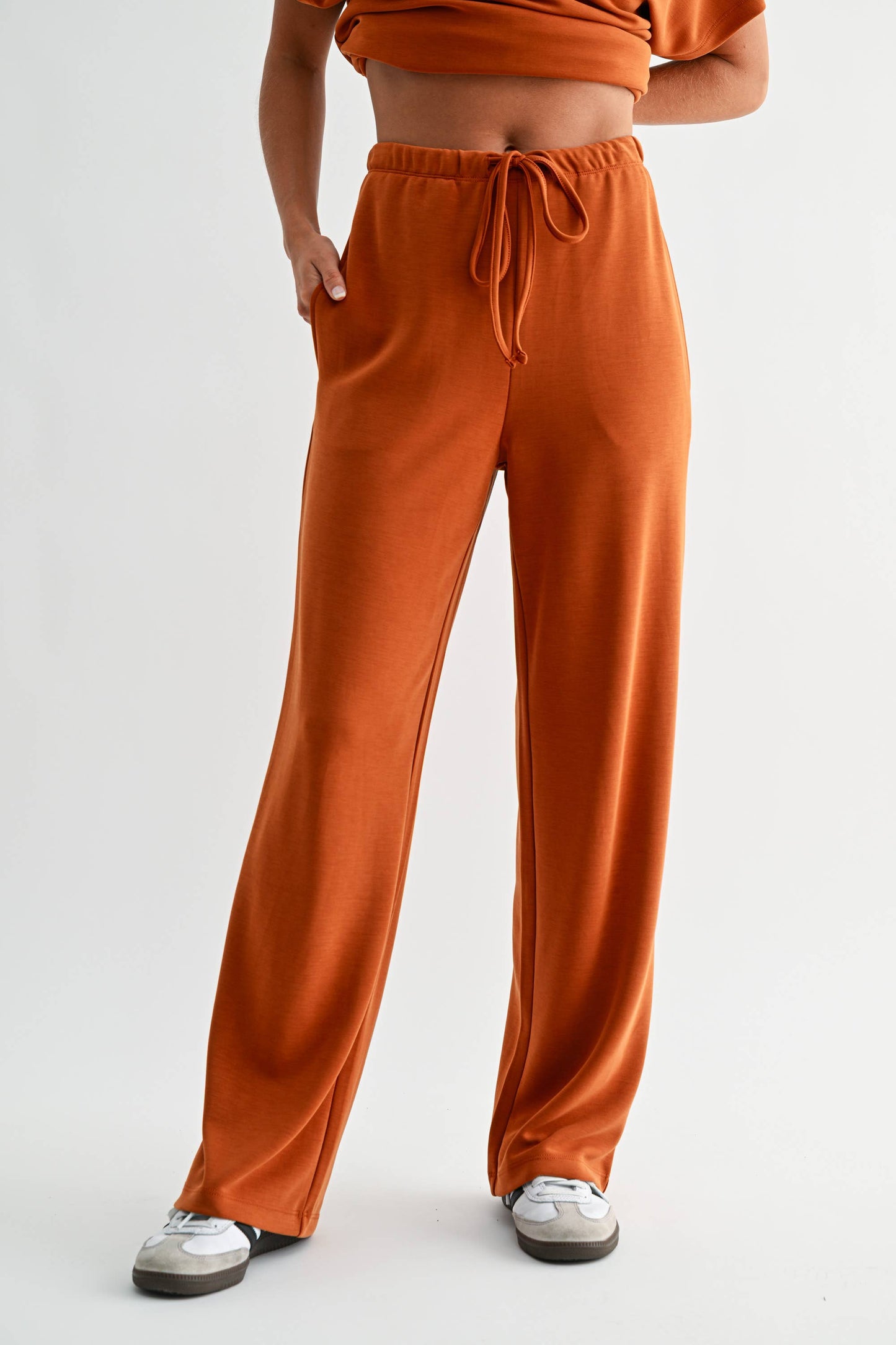 Simple Scuba Wide-Leg Pant
