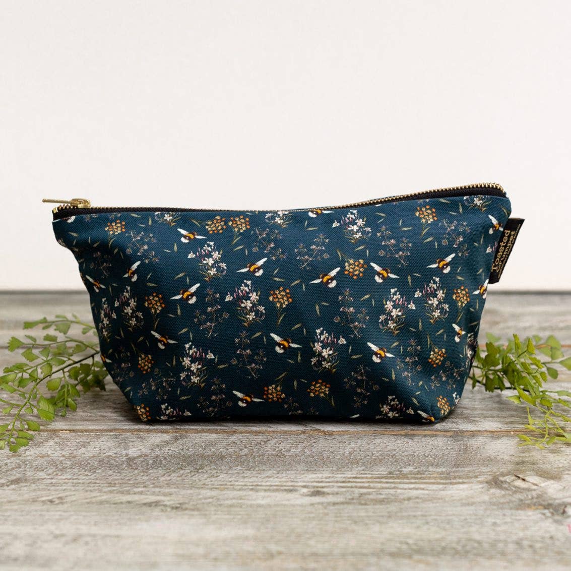 Bee & Honey Suckle Noir Wash Bag